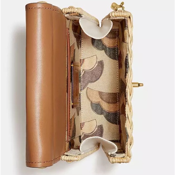 Elegant Coach Willis Mini Bag | Like New - Picture 3 of 3